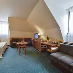 Schwaiger 4*