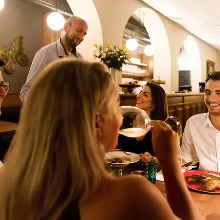 Schwaiger 4* Πράγα